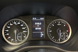 valkoinen Mercedes-Benz Vito 2022 kuva 15.