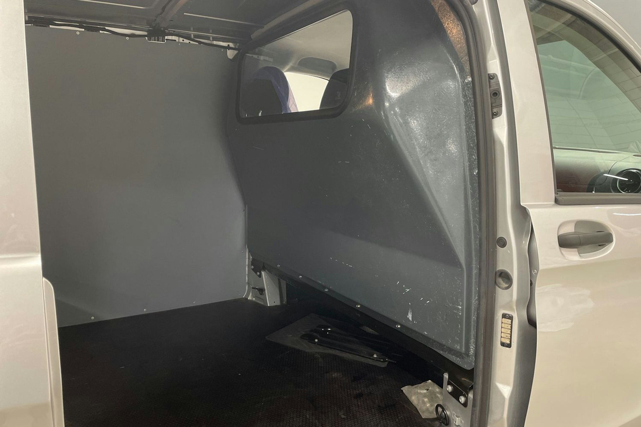 hopea Mercedes-Benz Vito 2022 kuva 19.