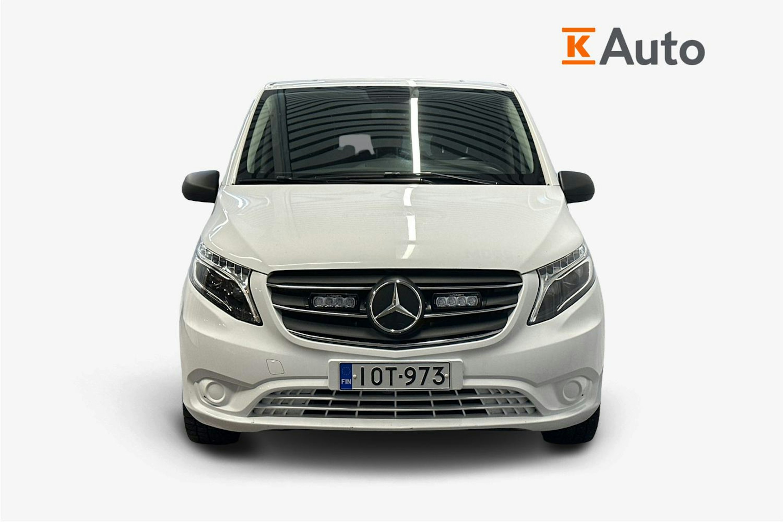 valkoinen Mercedes-Benz Vito 2022 kuva 4.