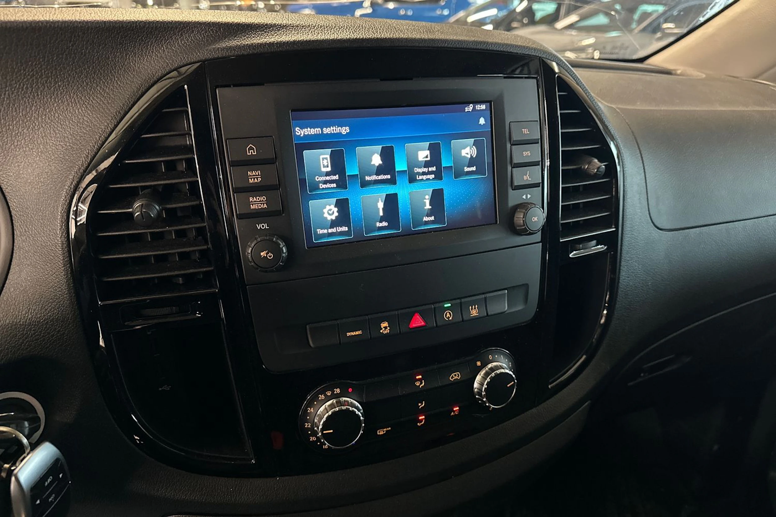 musta Mercedes-Benz Vito 2022 kuva 4.