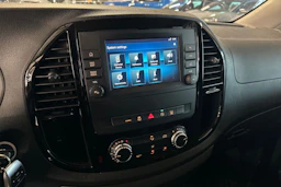 musta Mercedes-Benz Vito 2022 kuva 4.