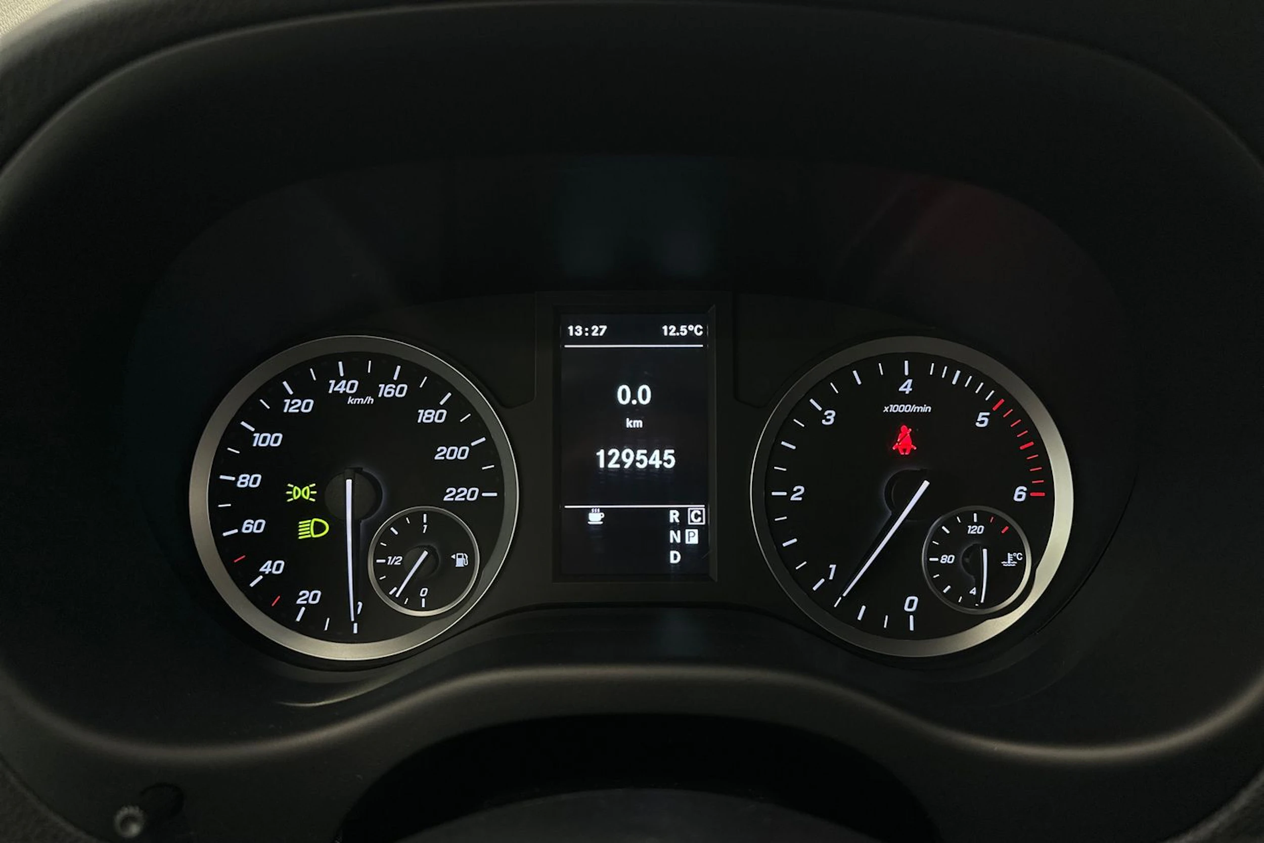 musta Mercedes-Benz Vito 2022 kuva 13.