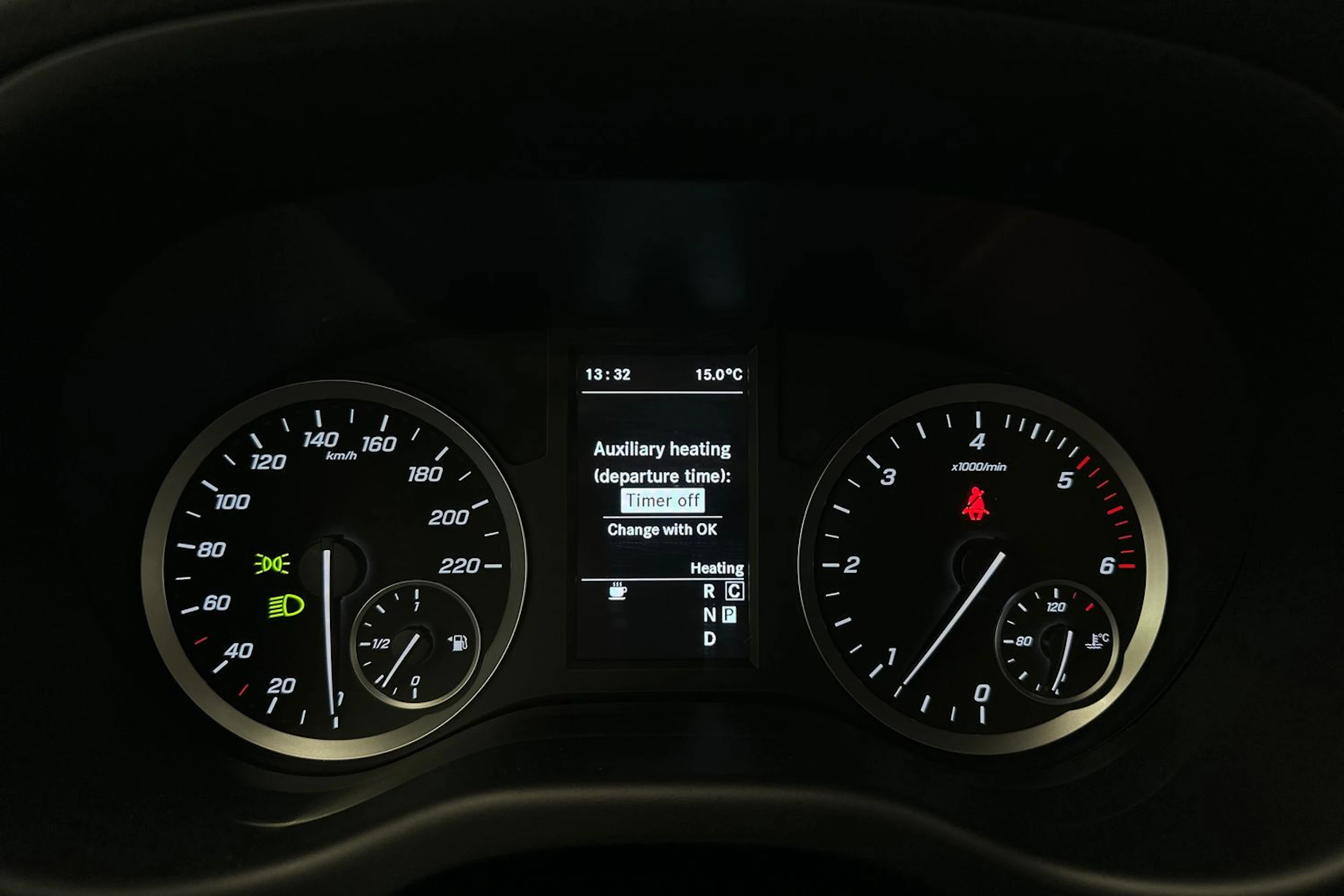 musta Mercedes-Benz Vito 2022 kuva 22.