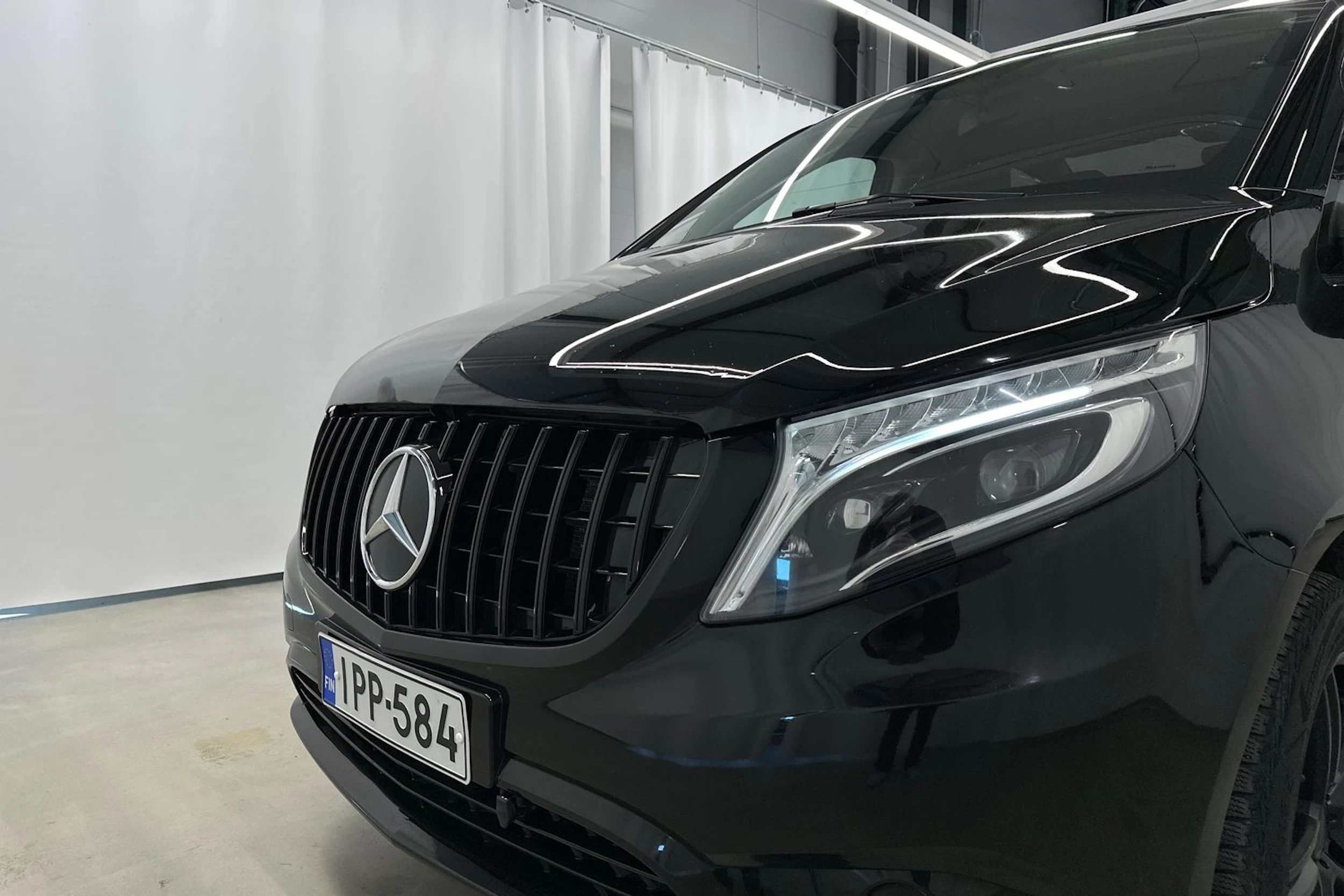 musta Mercedes-Benz Vito 2022 kuva 28.