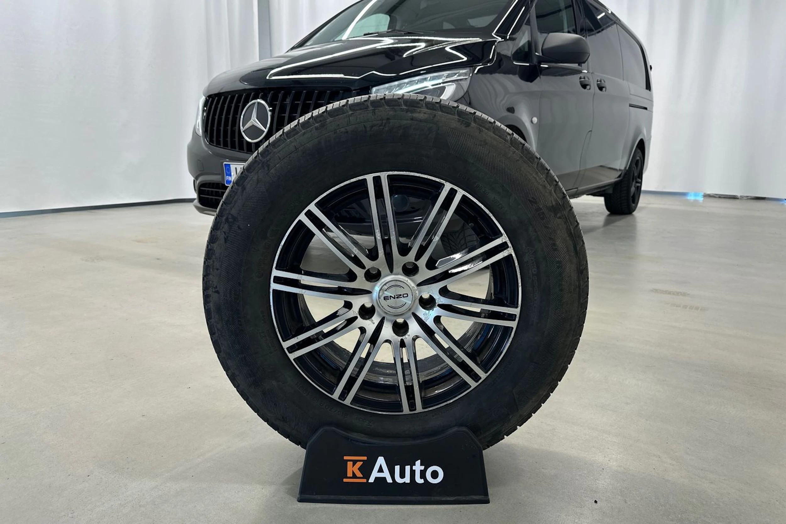 musta Mercedes-Benz Vito 2022 kuva 29.