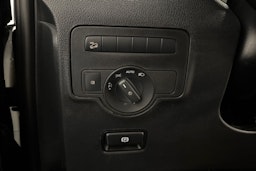 musta Mercedes-Benz Vito 2022 kuva 22.