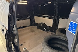 musta Mercedes-Benz Vito 2022 kuva 25.