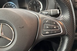 valkoinen Mercedes-Benz Vito 2022 kuva 15.
