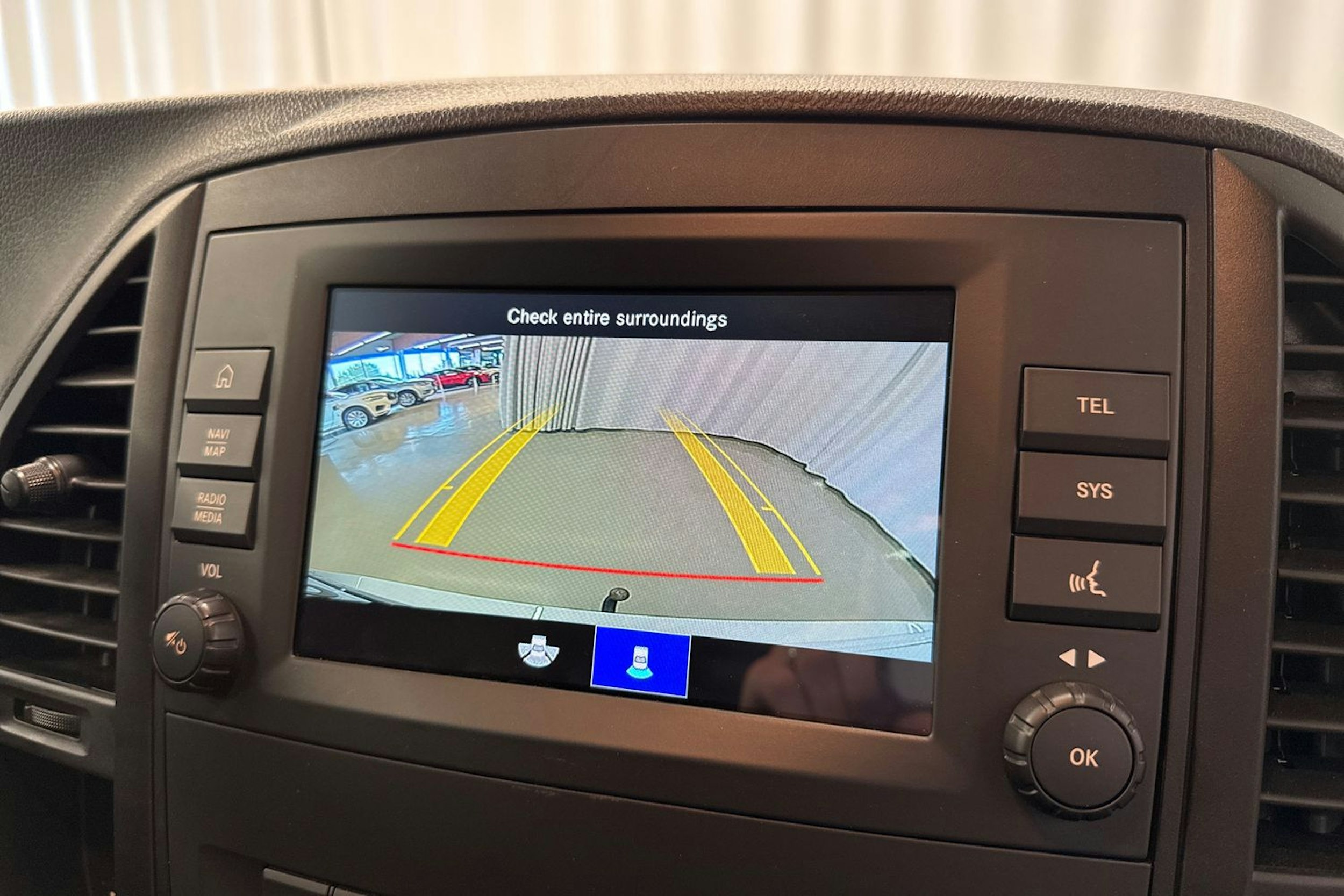valkoinen Mercedes-Benz Vito 2022 kuva 20.