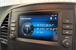 valkoinen Mercedes-Benz Vito 2022 kuva 21.