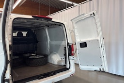 valkoinen Mercedes-Benz Vito 2022 kuva 30.