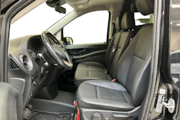 musta Mercedes-Benz Vito 2022 kuva 8.