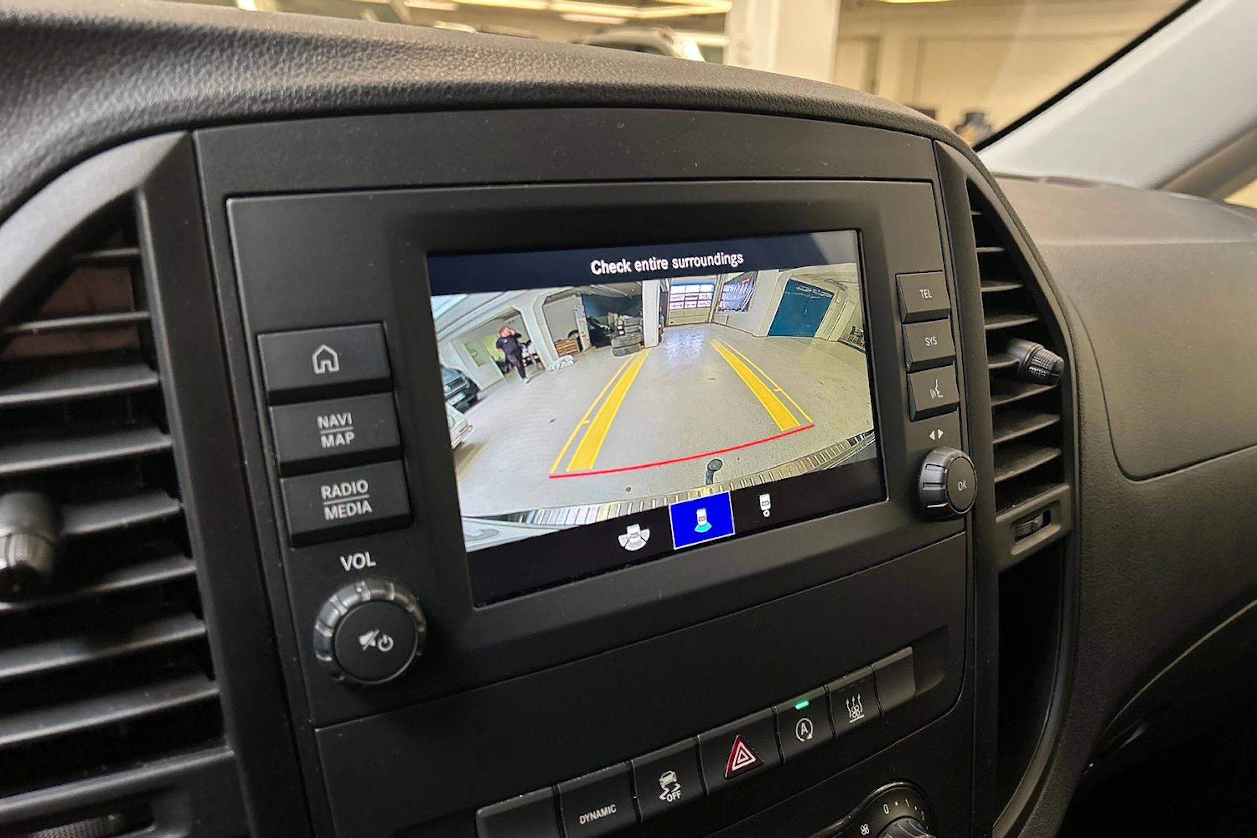 musta Mercedes-Benz Vito 2022 kuva 18.