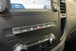 musta Mercedes-Benz Vito 2022 kuva 20.