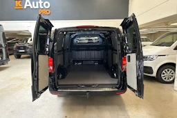 musta Mercedes-Benz Vito 2022 kuva 23.