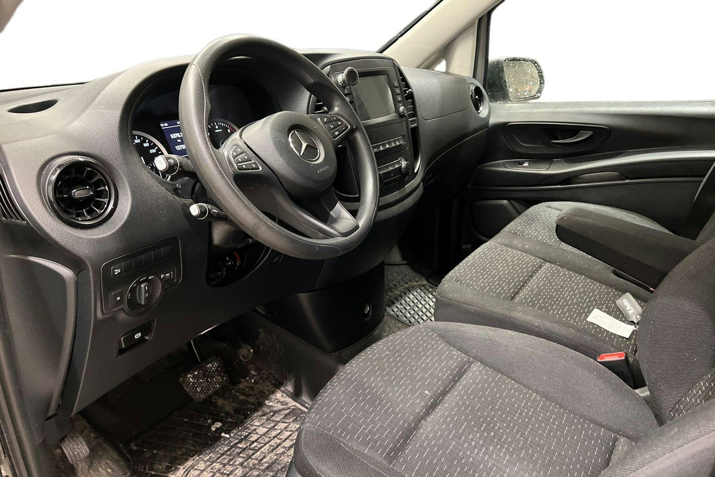 Harmaa Mercedes-Benz VITO 2022 kuva 3.