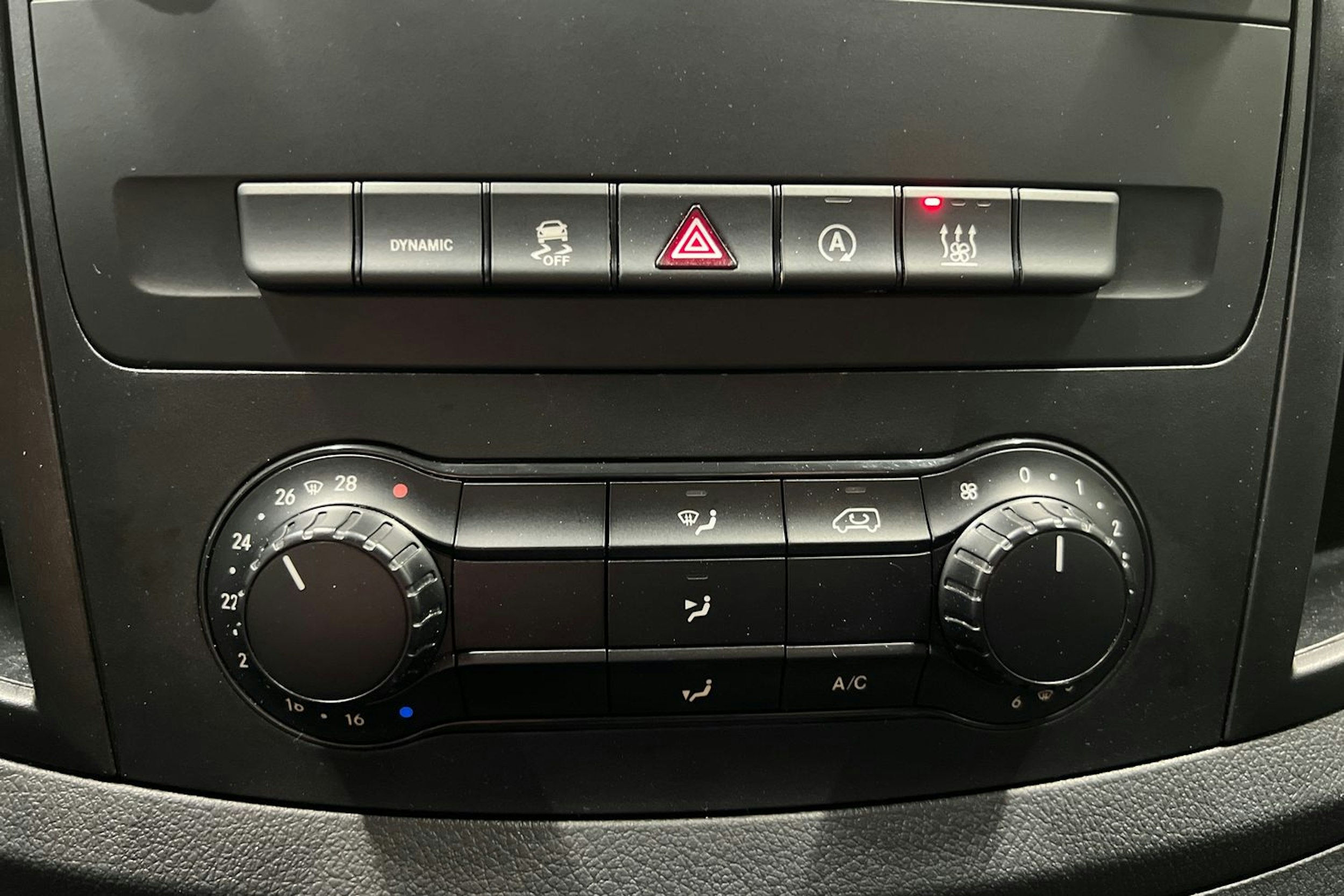 Harmaa Mercedes-Benz VITO 2022 kuva 17.