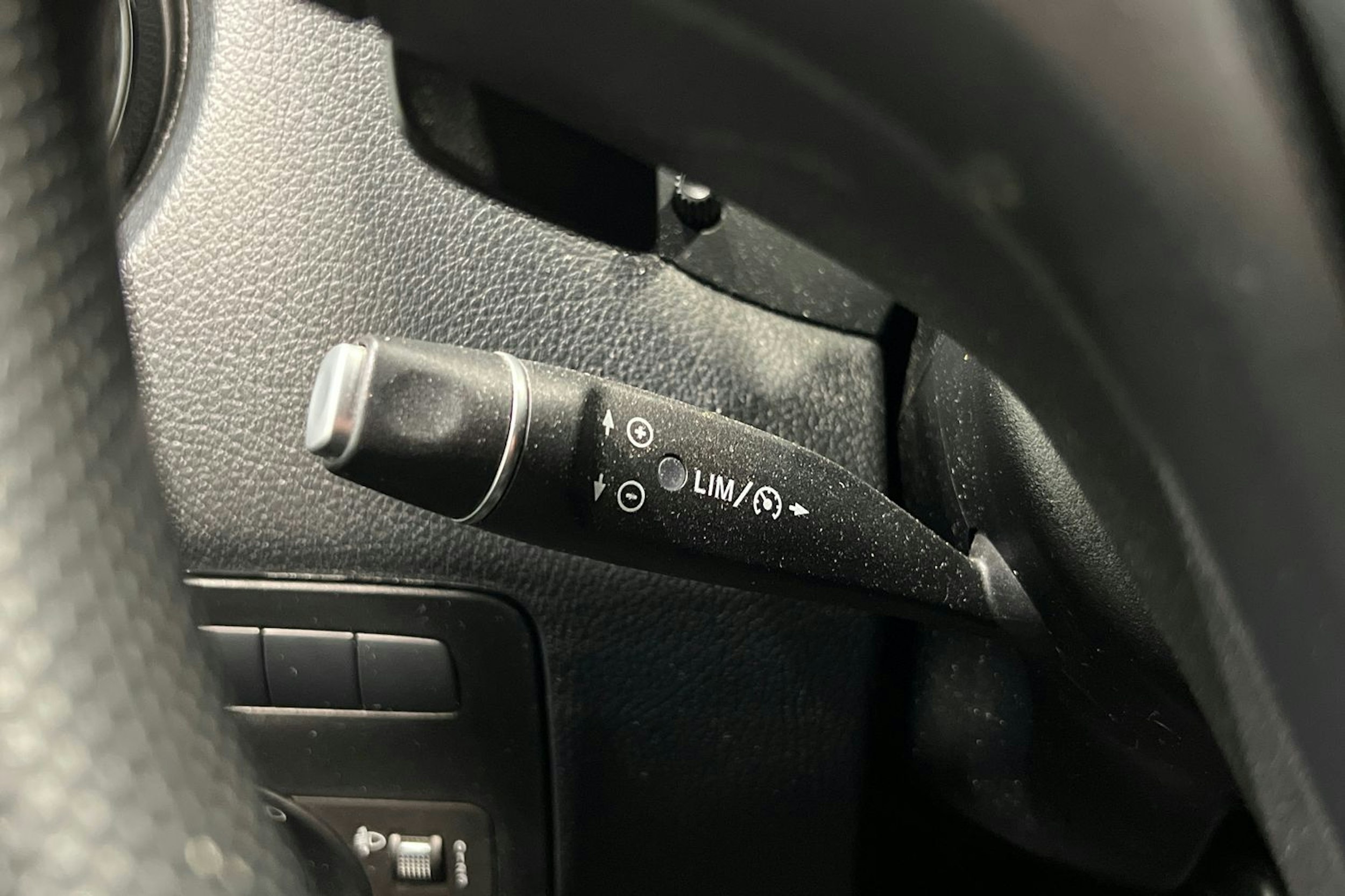 Harmaa Mercedes-Benz VITO 2022 kuva 18.