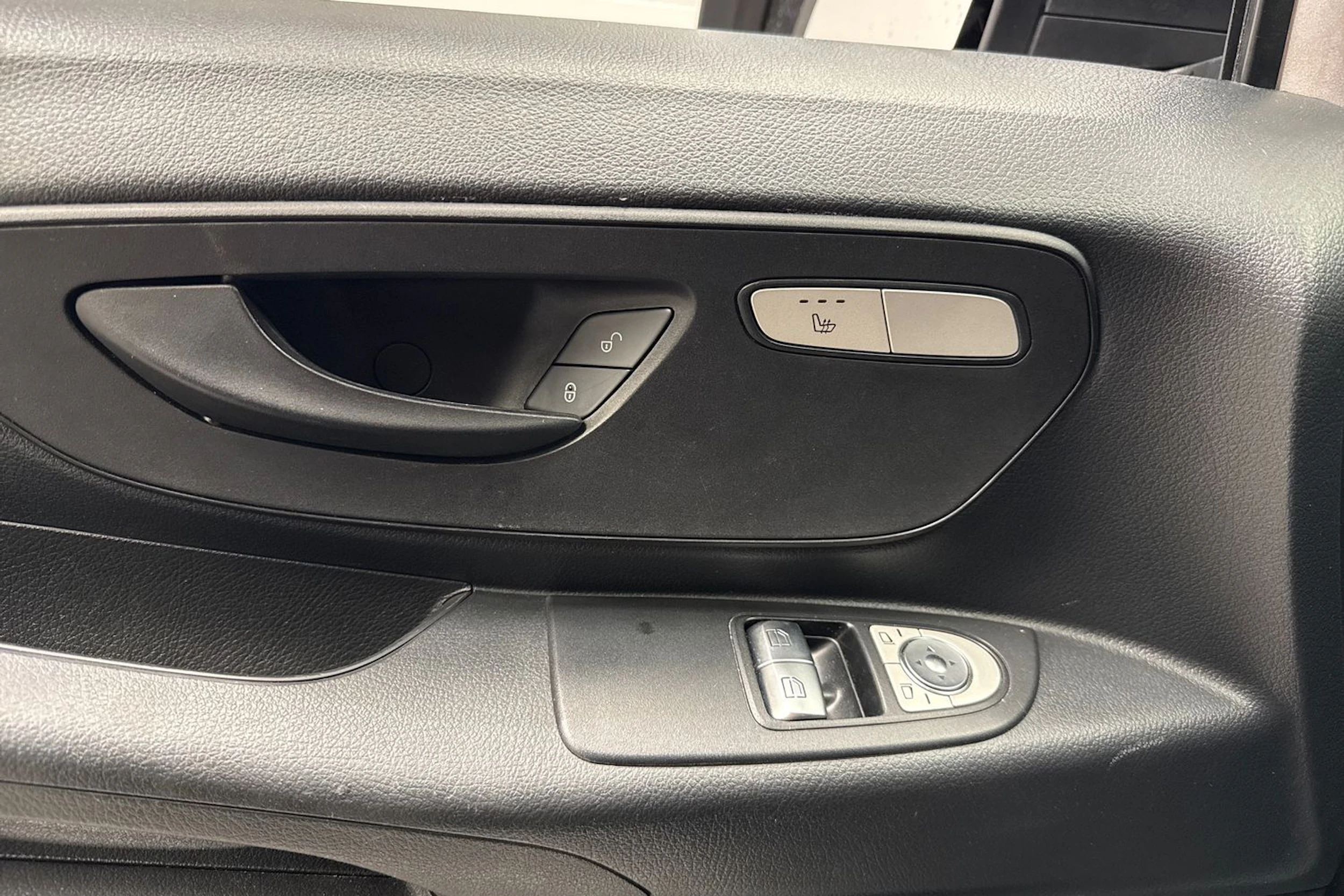 Harmaa Mercedes-Benz VITO 2022 kuva 25.
