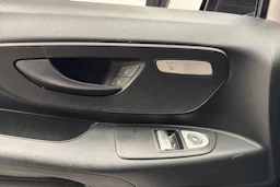 Harmaa Mercedes-Benz VITO 2022 kuva 25.