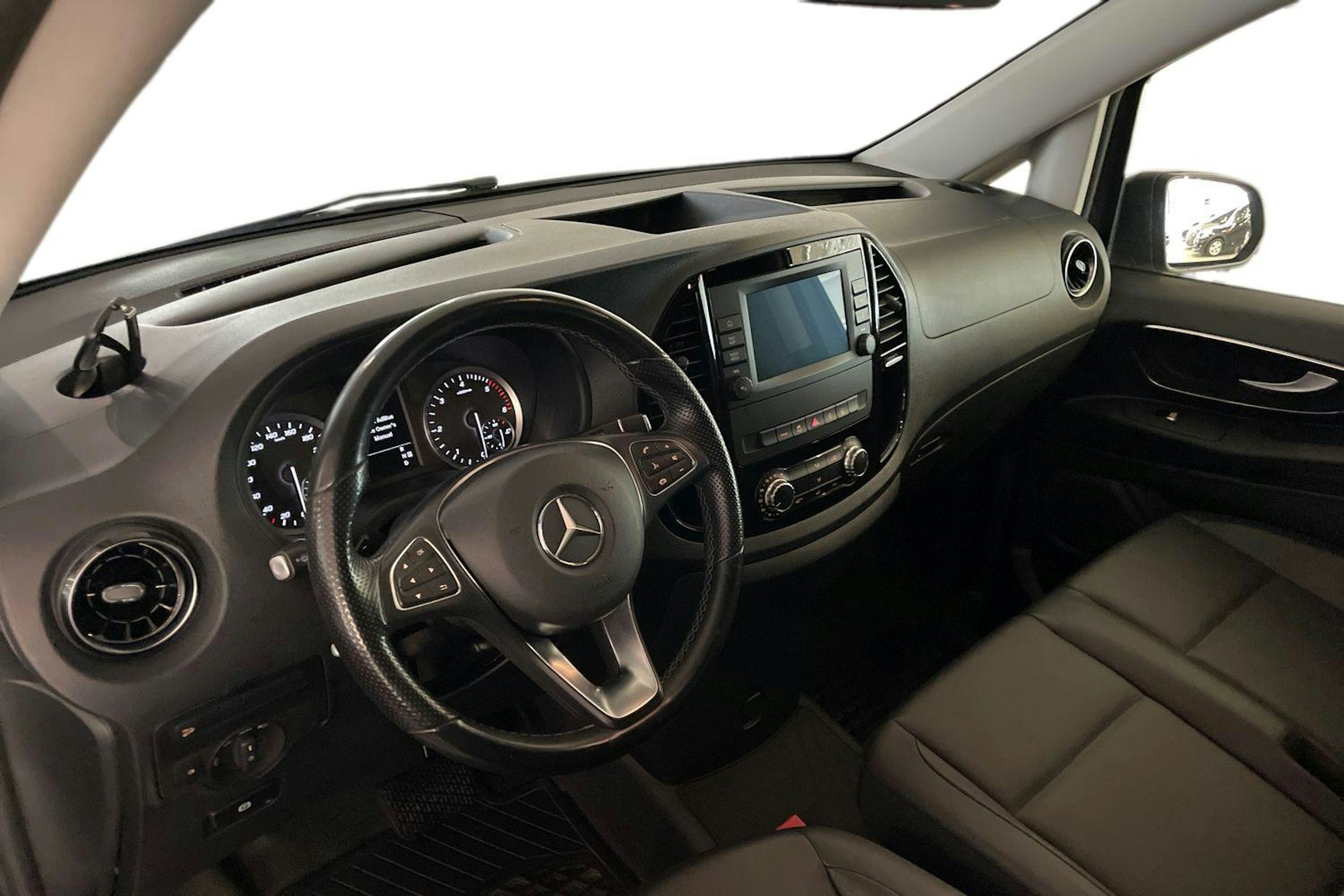 Harmaa Mercedes-Benz VITO 2022 kuva 8.