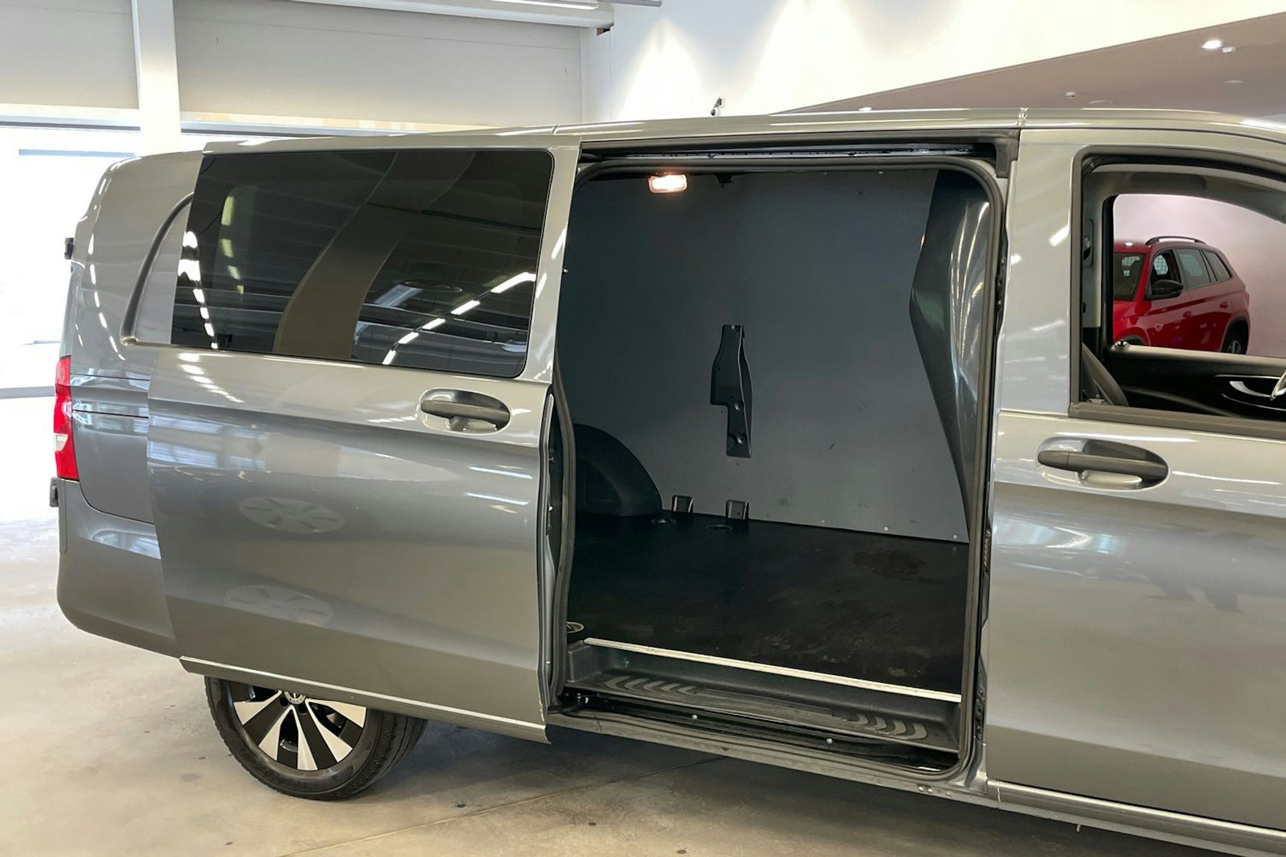 Harmaa Mercedes-Benz VITO 2022 kuva 16.