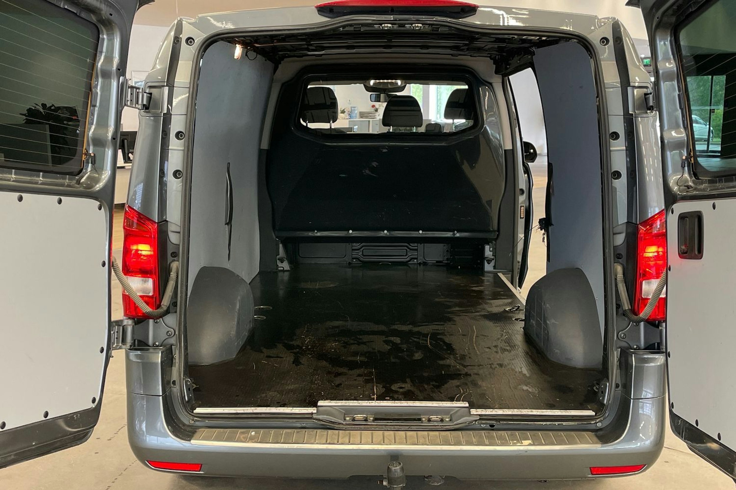 Harmaa Mercedes-Benz VITO 2022 kuva 17.