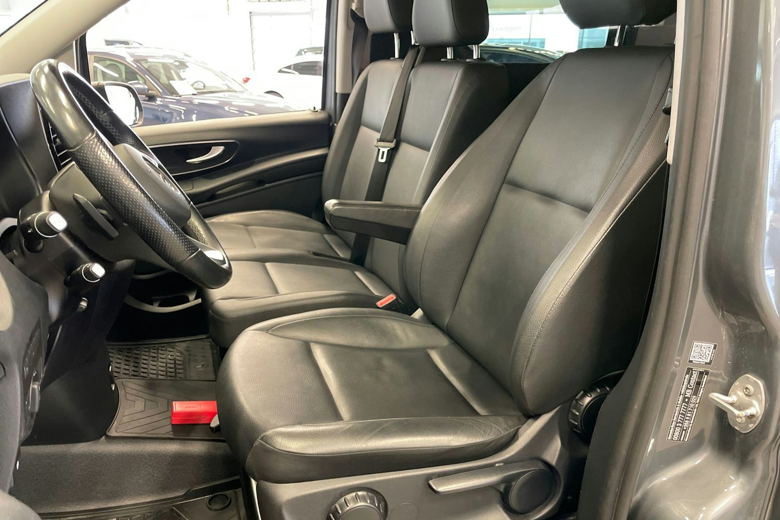 Harmaa Mercedes-Benz VITO 2022 kuva 21.