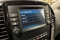 valkoinen Mercedes-Benz Vito 2022 kuva 21.