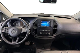 musta Mercedes-Benz Vito 2023 kuva 9.