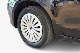 musta Mercedes-Benz Vito 2023 kuva 12.
