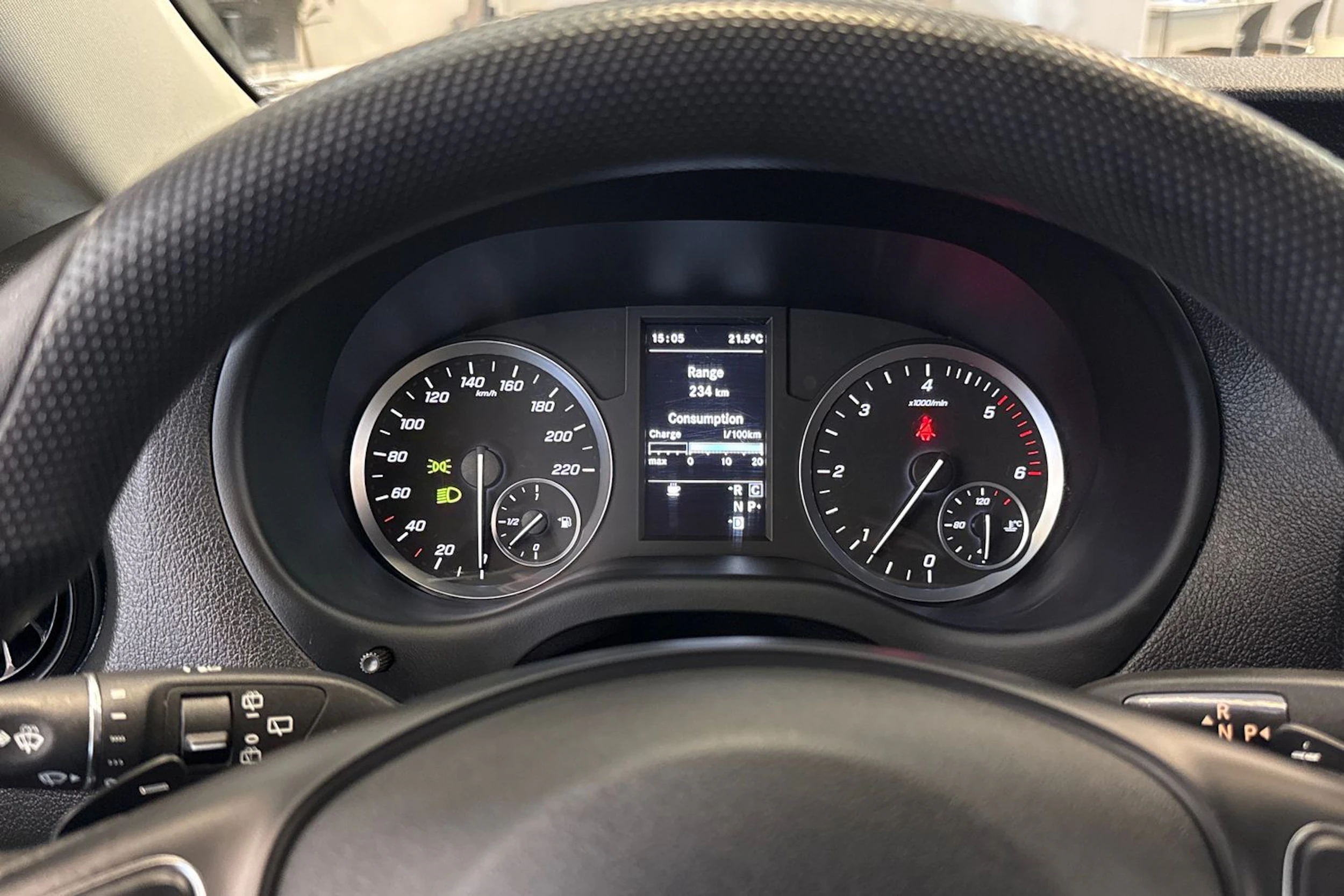 musta Mercedes-Benz Vito 2023 kuva 13.