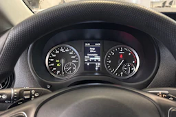musta Mercedes-Benz Vito 2023 kuva 13.