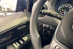 musta Mercedes-Benz Vito 2023 kuva 17.