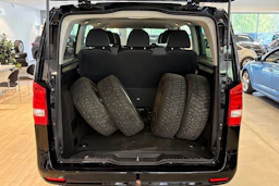 musta Mercedes-Benz Vito 2023 kuva 19.