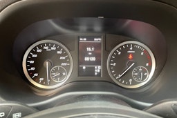 musta Mercedes-Benz Vito 2023 kuva 18.