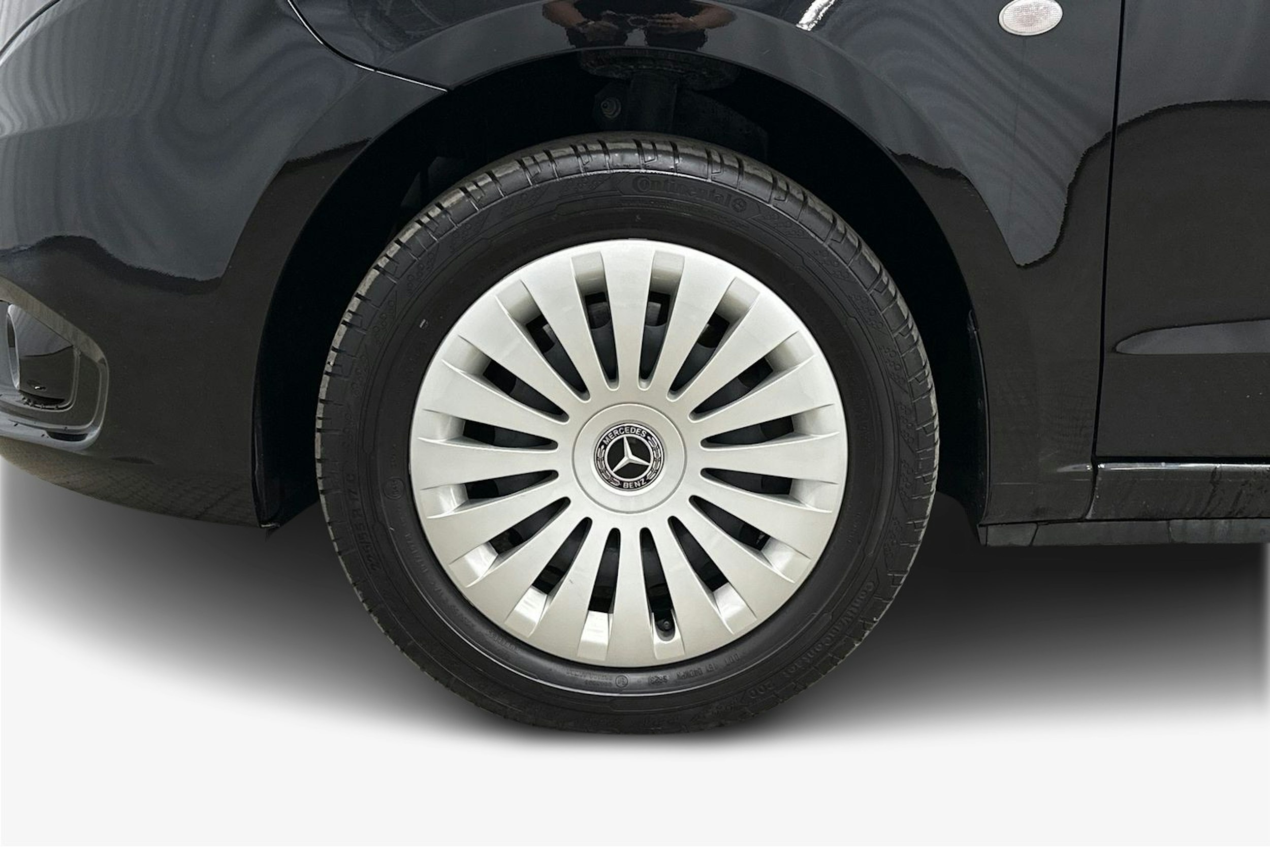 musta Mercedes-Benz Vito 2022 kuva 9.