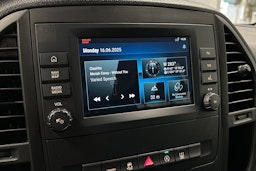 musta Mercedes-Benz Vito 2022 kuva 19.