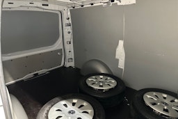Valkoinen Mercedes-Benz VITO 2022 kuva 24.