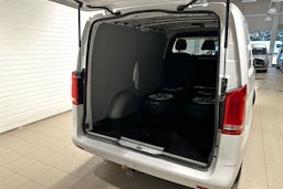 Valkoinen Mercedes-Benz VITO 2022 kuva 26.