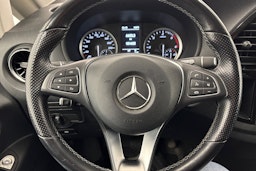 valkoinen Mercedes-Benz Vito 2022 kuva 18.