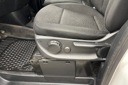 valkoinen Mercedes-Benz Vito 2022 kuva 21.