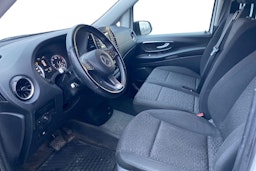 valkoinen Mercedes-Benz Vito 2022 kuva 3.