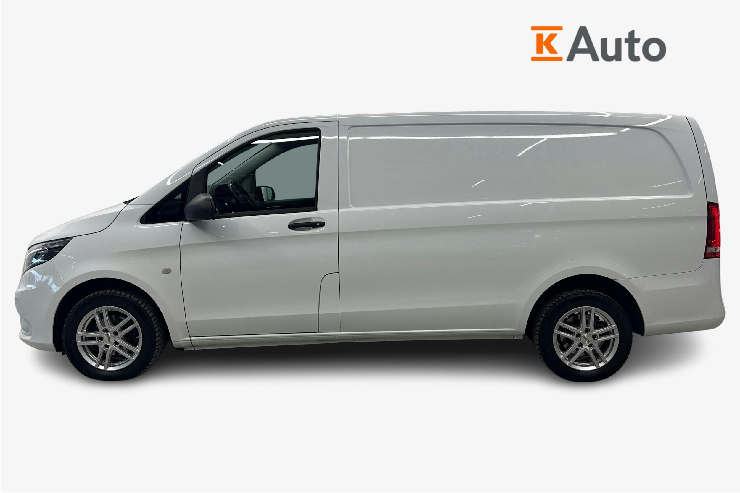 valkoinen Mercedes-Benz Vito 2022 kuva 7.