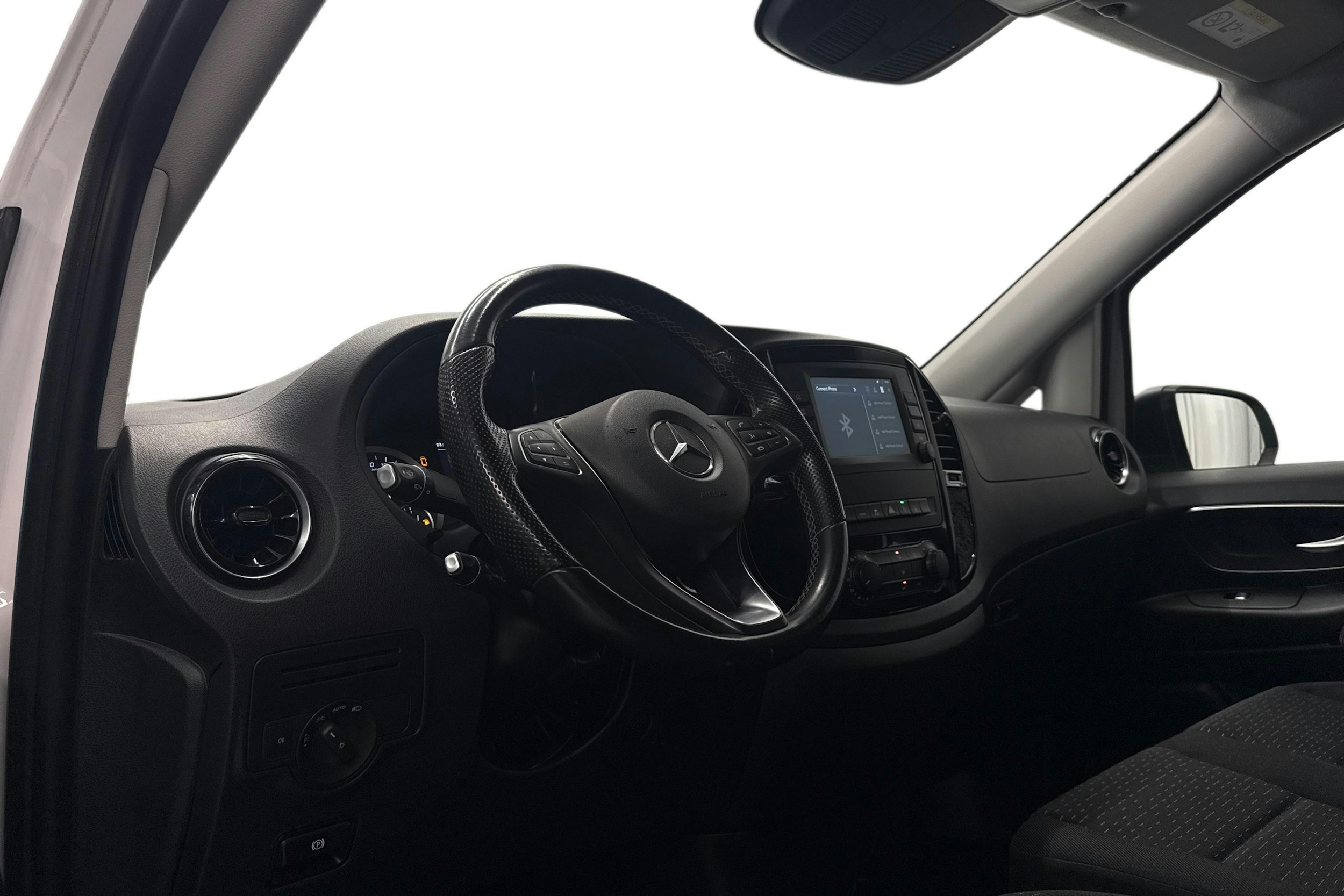 valkoinen Mercedes-Benz Vito 2022 kuva 8.