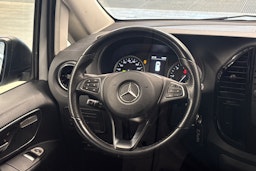 valkoinen Mercedes-Benz Vito 2022 kuva 13.