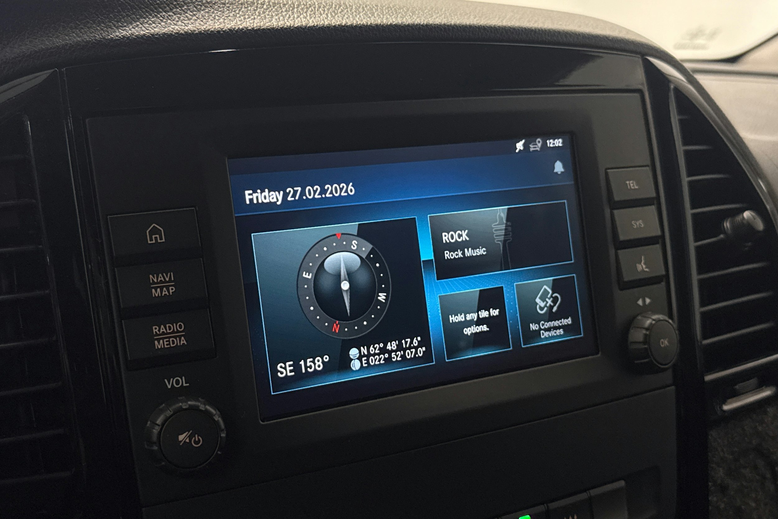 valkoinen Mercedes-Benz Vito 2022 kuva 20.