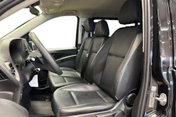 musta Mercedes-Benz Vito 2022 kuva 8.