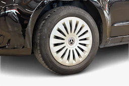 musta Mercedes-Benz Vito 2022 kuva 12.