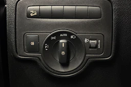 musta Mercedes-Benz Vito 2022 kuva 15.